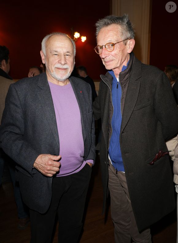Exclusif -  Francis Perrin et Patrice Leconte - 50ème de la pièce "Lyly" avec M. Bernier et F. Perrin au théâtre de Paris le 27 mars 2025. © Coadic Guirec/Bestimage