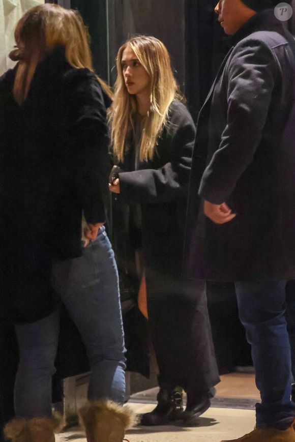 Exclusif - Salma Hayek et son mari François-Henri Pinault emmènent leur fille Valentina Paloma Pinault au premier concert de K.Hudson au Bad Harriet's à Aspen, le 28 décembre 2023.  (Backgrid USA / Bestimage)