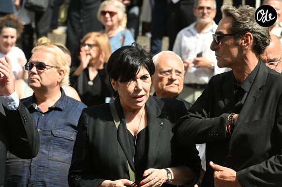 Liane Foly - Obsèques de la chanteuse et pianiste française Marie-Paule Belle, en l'église Saint-Roch à Paris le 3 aout 2026. © Agence / Bestimage