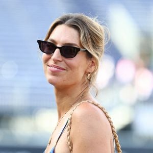 Laury Thilleman lors des qualifications du Grand Prix de Formule 1 de Monaco, à Monte-Carlo, le 6 juin 2026. © Mickael Chavet/ZUMA Press Wire/Bestimage