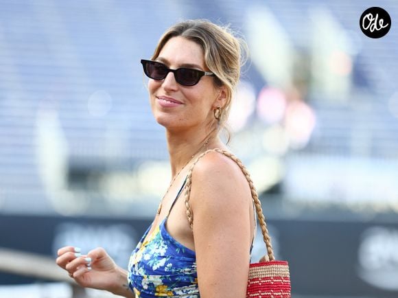 Laury Thilleman lors des qualifications du Grand Prix de Formule 1 de Monaco, à Monte-Carlo, le 6 juin 2026. © Mickael Chavet/ZUMA Press Wire/Bestimage
