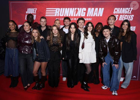 Les élèves de la Star Academy 2025 (G-D) Léane, Noah, Lily, Mélissa, Théo L., Léa, Anouk, Théo P., Ambre, Bastiaan, Jeanne, Sarah, Léo, Victor et Ema lors de la première de Running Man au cinéma UGC Ciné Cité Bercy à Paris le 3 novembre 2025.

© Denis Guignebourg / Bestimage