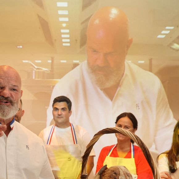 Le chef Philippe Etchebest décline son plat "Signature" en mode street food au sein du Pop Up Club à Bordeaux le 11 septembre 2023.
© Fabien Cottereau / Bestimage