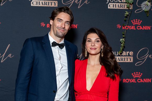 "En ce moment, c’est vraiment une période compliquée pour le moral", a écrit Alice Detollenaere dans sa story Instagram au jour 5 de son lumbago.

Camille Lacourt et Alice Detollenaere assistent au gala de charité You Care au Cercle de L'union Interalliee à Paris le 3 décembre 2024 à Paris, France. Photo by Alexis Jumeau/ABACAPRESS.COM