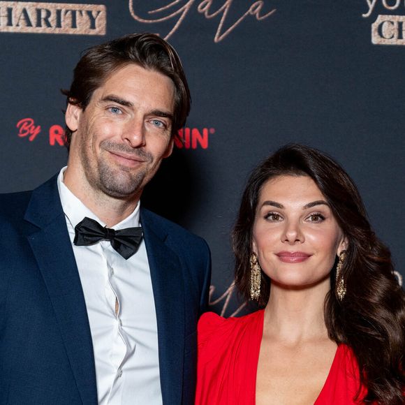 "En ce moment, c’est vraiment une période compliquée pour le moral", a écrit Alice Detollenaere dans sa story Instagram au jour 5 de son lumbago.

Camille Lacourt et Alice Detollenaere assistent au gala de charité You Care au Cercle de L'union Interalliee à Paris le 3 décembre 2024 à Paris, France. Photo by Alexis Jumeau/ABACAPRESS.COM