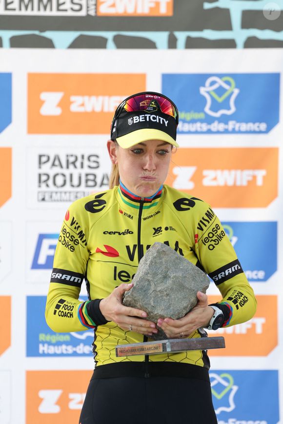 Pauline FERRAND-PREVOT vainqueure du Paris-Roubaix Femmes by Zwift, le 12 avril 2025 - photo Laurent Sanson / PsnewZ / Bestimage