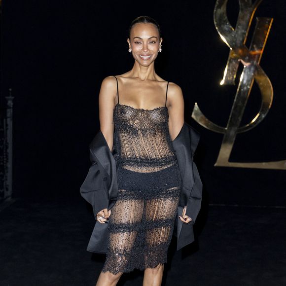 Zoe Saldaña - Photocall du défilé Saint Laurent Collection Femme Prêt-à-Porter Printemps/Eté 2027 lors de la Fashion Week de Paris (PFW) à la Fontaine du Trocadéro, à Paris, France, le 29 septembre 2026. © Olivier Borde/Bestimage
