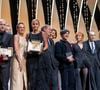 Festival qu'elle connaît bien pour y avoir été membre du jury en 2021

Asghar Farhadi (Grand prix pour "Un héros”), Nadav Lapid (Prix du Jury pour HA’BERECH (Le Genou d’Ahed)), Agathe Rousselle, Julia Ducournau (Palme d'Or pour "Titane"), Vincent Lindon, Maggie Gyllenhaal, Russell Mael (Prix de la mise en scène pour "Annette" de Leos Carax), Mylène Farmer, Ron Mael (Prix de la mise en scène pour "Annette" de Leos Carax), Caleb Landry Jones (prix d'interprétation masculine pour “Nitram”), Renate Reinsve (Prix d’interprétation féminine pour “Julie en douze chapitres”) - Cérémonie de clôture du 74ème Festival International du Film de Cannes, le 17 juillet 2021.
© Borde-Jacovides-Moreau/Bestimage