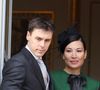 On s’imagine qu’intégrer une famille royale en tant qu’époux ou épouse doit être terriblement compliqué et pourtant, Marie Ducruet affirme que son expérience personnelle lui a prouvé tout le contraire. 

Louis Ducruet et sa femme Marie Ducruet (Chevallier) - - La famille princière de Monaco au balcon du palais, à l'occasion de la Fête Nationale de Monaco, le 19 novembre 2025. © Dominique Jacovides/Bestimage