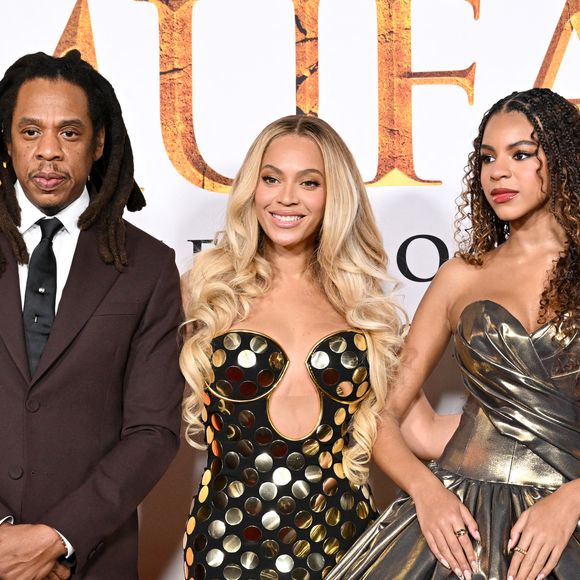 En famille aux Grammy Awards

Beyoncé Knowles, Jay-Z et Blue Ivy Carter à l'avant-première de Mufasa au Dolby Theatre de Los Angeles GOFF INF / BESTIMAGE