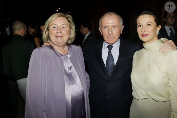L’édifice du XVIIIᵉ siècle, situé au cœur du Quadrilatero della Moda, a été apporté à une société par actions détenue à 80 % par Al Mirqab et 20 % par Kering. 

François Pinault et sa femme Maryvonne Pinault à Paris. AGENCE / BESTIMAGE