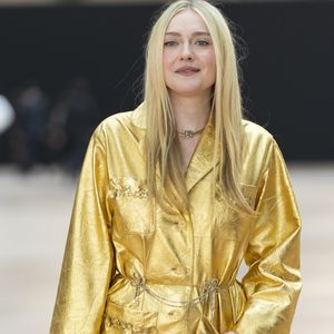 Dakota Fanning au photocall du défilé Chanel Mode Féminine Prêt-À-Porter Automne/Hiver 2025-2026 lors de la Fashion Week de Paris (PFW) au Grand Palais, à Paris, France, le 11 mars 2025. © Olivier Borde/Bestimage