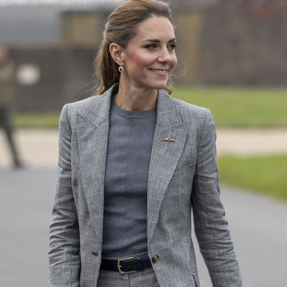 La princesse de Galles visite la RAF Coningsby pour en savoir plus sur le rôle opérationnel de la station, voir un avion Typhoon et visiter la nouvelle installation de formation synthétique Typhoon Future, à Boston, Lincolnshire, Royaume-Uni, le 2 octobre 2025. Photo by Julien Burton / Bestimage