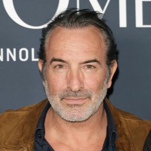 Jean Dujardin - Avant-première du film "Les rayons et les ombres au cinéma Pathé Wepler à Paris le 17 mars 2026. © Coadic Guirec/Bestimage
