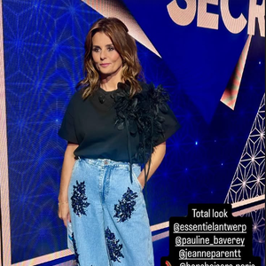 Et pour l'occasion, elle s'affiche une fois de plus ultra stylée.

Faustine Bollaert s'affiche on ne peut plus stylée en look original aux tons classiques dans "La Boîte à secrets", sur France 3 le 3 octobre 2025.
