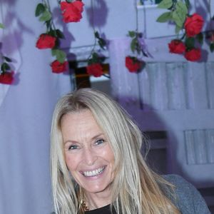 Exclusif - Estelle Lefébure - Le comédien Redouane Bougheraba inaugure son restaurant "Le Peaky" à Paris le 20 novembre 2024. © Rachid Bellak/Bestimage