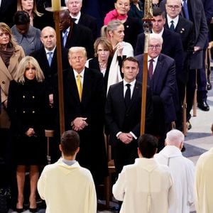 Ashley Biden, Jill Biden, Brigitte Macron, Donald Trump, Emmanuel Macron - Cérémonie de réouverture de la cathédrale Notre-Dame de Paris, le 7 décembre 2024. Joyau de l’art gothique, lieu de culte et de culture, symbole universel de la France et de son histoire, la cathédrale de Notre-Dame de Paris rouvre ses portes les 7 et 8 décembre, cinq ans après le terrible incendie qui l’avait ravagée le 15 avril 2019. 
© Dominique Jacovides / Bestimage