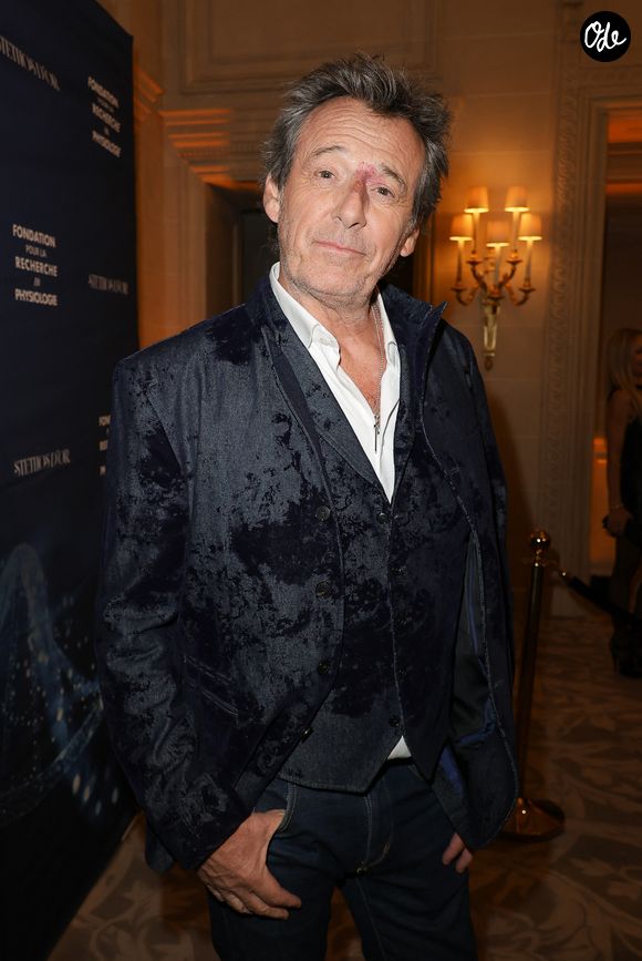 Jean-Luc Reichmann - Soirée de gala pour la Fondation de la Recherche en Physiologie, "Les Stéthos d'Or" au Four Seasons Hôtel George V à Paris le 16 mars 2026. © Coadic Guirec/Bestimage