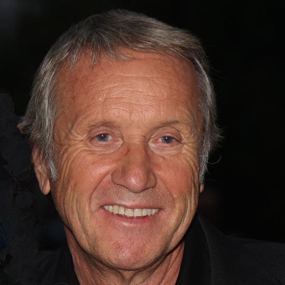 Yves Renier participe à un cocktail pour célébrer l'arrivée d'Axel Duroux à la tête de la chaîne de télévision TF1 à Boulogne Billancourt, France, le 16 septembre 2009. Photo de Guignebourg-Gorassini/ABACAPRESS.COM