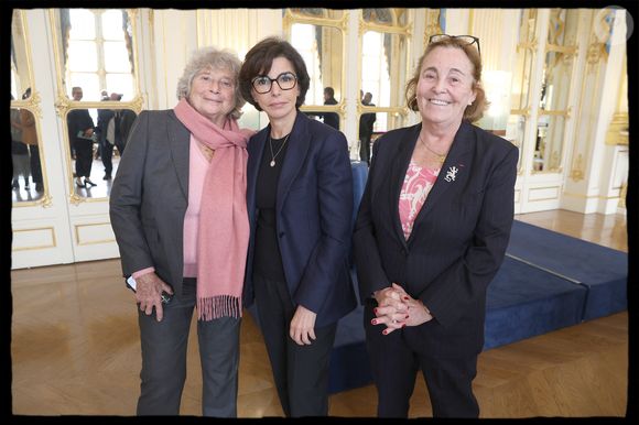 Jacqueline Franjou, Rachida Dati, Micheline Pelletier - Dany Boon reçoit des mains de Rachida Dati le Grand Prix Raymond Devos de la langue française 2025 au Salon Jérôme du Ministère de la Culture à Paris le 21 mars 2025. © Alain Guizard/Bestimage