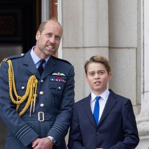 Le prince William a fait quelques confidences au sujet de ses trois enfants.


Le prince William, prince de Galles, Le prince George de Galles, - La famille royale britannique assiste aux célébrations du 80ème anniversaire de la fin de la Seconde guerre mondiale (VE Day) à Londres. Photo par Dana Press / Bestimage