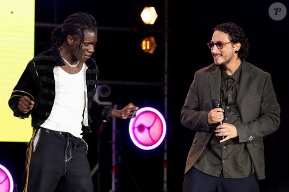Semi-exclusif - Samuel Bambi, Salif Gueye lors de la première édition du "Do You Comedy" à la Citadelle de Saint-Tropez, Côte d'Azur, France, le 29 juin 2025. © Cyril Moreau/Bestimage