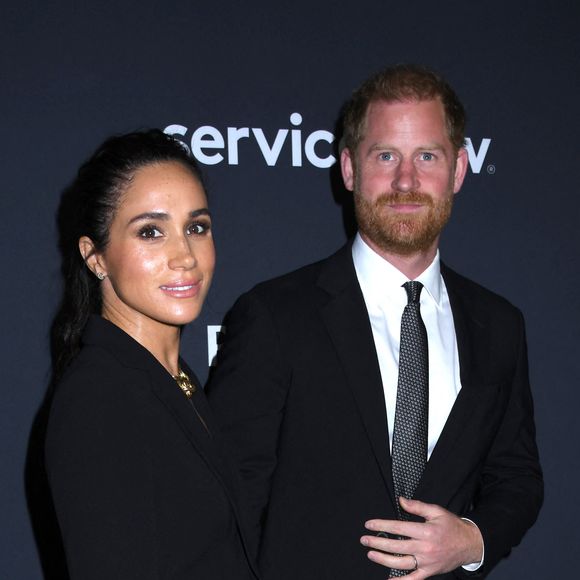 Le prince Harry, duc de Sussex et Meghan Markle, duchesse de Sussex, lors du 3ème gala annuel du projet "Healthy Minds" aux Spring Studios à New York City, New York, Etats-Unis, le 9 octobre 2025. © Photo Image Press via ZUMA Press Wire/Bestimage