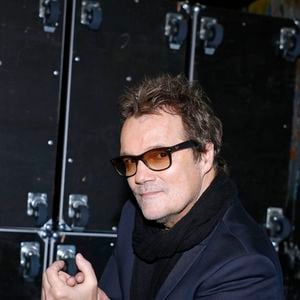 Aujourd'hui âgé de 64 ans, l'artiste sort un nouvel album intitulé Grand 8 et savoure sa chance d'aller mieux.

Exclusif - Axel Bauer - Backstage - Enregistrement de l'émission "Génération Hit Machine Vol. 2" au Dôme de Paris, les 8 et 9 novembre 2022, diffusée sur W9 le 31 janvier 2023
© Cédric Perrin / Bestimage