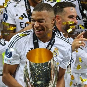 Kylian Mbappé remporte sa première victoire avec le Real Madrid en finale de la Supercoupe de l'UEFA à Varsovie le 14 août 2024.

© Fabio Sasso/ZUMA Press Wire / Bestimage