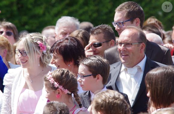 Exclusif - Mariage de Véronique et Thierry (L'amour est dans le pré, saison 9) à Valençay. Parmi les invités figuraient les anciens participants de l'émission. Le 23 mai 2015.
