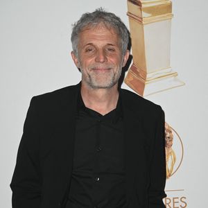 Une délicate attention pour son ex-compagne...

Stéphane Guillon - Photocall de la 34ème édition de la cérémonie des Molières au théâtre de Paris le 24 avril 2023.

© Coadic Guirec / Bestimage