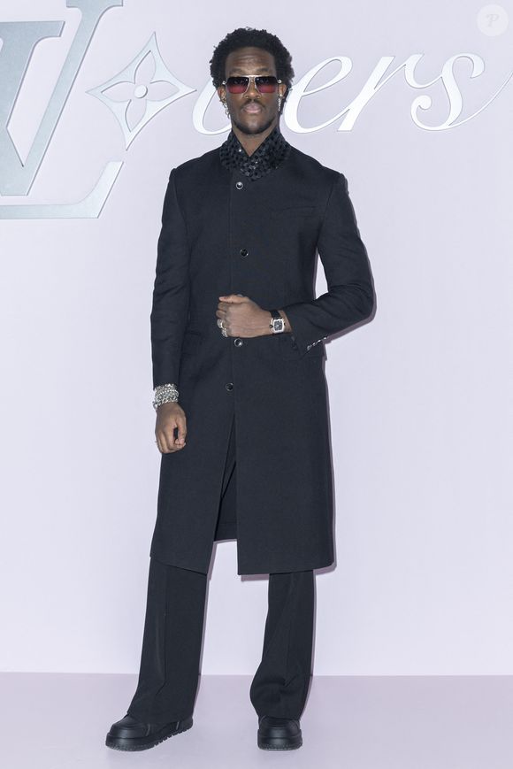 Wisdom Kaye - Photocall pour le défilé Louis Vuitton prêt à porter hommes Automne / hiver  2025 - 2026 lors de la fashion week à Paris le 21 2025. © Olivier Borde /Bestimage