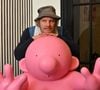 Exclusif - Le chanteur et artiste Philippe Katerine durant le vernissage de son exposition "Les Mignonismes" installée au Château de Crémat sur les hauteurs de Nice jusqu'au 18 mai 2025. Le château de Crémat est un château construit à Nice dans le département des Alpes-Maritimes en 1906. C'est un domaine viticole faisant partie du vignoble de Bellet, et un lieu de réception. © Bruno Bebert / Bestimage