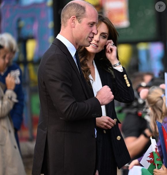 Le prince William, prince de Galles, et Catherine (Kate) Middleton, princesse de Galles, en visite au pavillon Grange à Cardiff, le 3 octobre 2023.