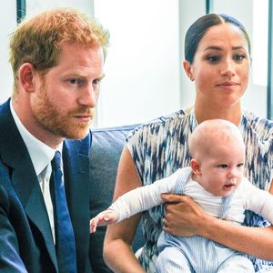 Le prince Harry et Meghan Markle présentent leur fils Archie à Desmond Tutu à Cape  le 25 septembre 2019. Town, Afrique du Sud. Backgrid USA / Bestimage