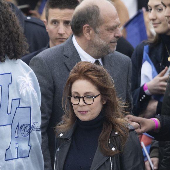 Isabelle Boulay et Eric Dupond-Moretti - Le président Emmanuel Macron prononce un discours au Champ de Mars le soir de sa victoire à l'élection présidentielle le 24 avril 2022.

© Cyril Moreau / Bestimage