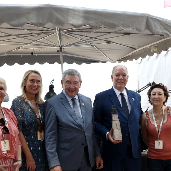 Le prince Albert II de Monaco et Robert Bénéventi, maire d'Ollioules - Cérémonie d'ouverture de la 6ème édition des Rencontres des Sites Historiques Grimaldi de Monaco, et remise des Trophées aux Officiels le 14 juin 2025. 
© Caudia Albuquerque / Bestimage