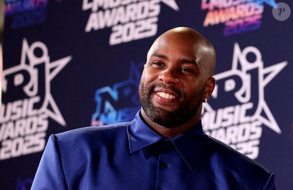 Loin des dojos, Teddy Riner s'est imposé comme un véritable homme d'affaires avisé, actionnaire et ambassadeur de choc pour la pépite technologique française Thomson Computing.

Teddy Riner au photocall de la 27ème édition des NRJ Music Awards au palais des Festivals de Cannes, France, le 31 octobre 2025. © Dominique Jacovides/Bestimage