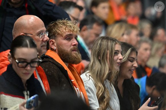 Jake Paul (fiancée Leerdam Jutta) pendant le patinage de vitesse, Jeux Olympiques d'hiver Milano-Cortina 2026 à Milano, Italie, 09 février 2026