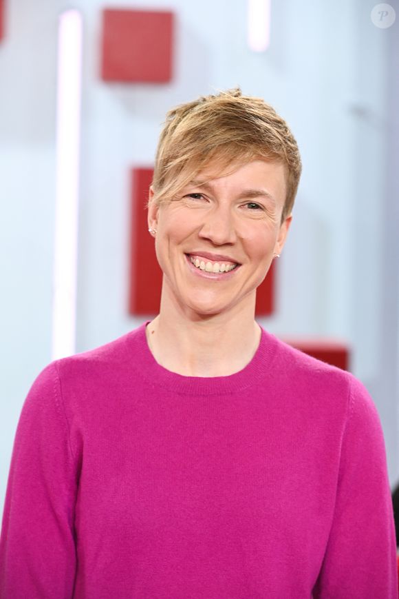 Exclusif - Heidi Sevestre lors de l'enregistrement de l'émission Vivement dimanche au studio Rive gauche, présentée par M.Drucker, diffusée sur France 3 le 17 mai 2026, à Paris, France, le 21 avril 2026. © Guillaume Gaffiot/Bestimage