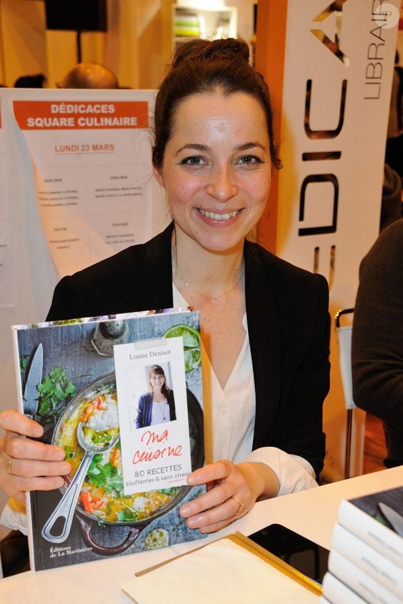 Louise Denisot s'est lancée dans une nouvelle aventure

Louise Denisot signe des exemplaires de son livre lors du 35e Salon du Livre de Paris qui se tient au Parc des Expositions à Paris, France, le 22 mars 2015. Photo par Alban Wyters/ABACAPRESS.COM