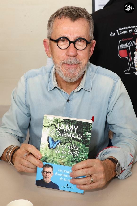 Jamy Gourmaud - 30ème Journées Nationales du Livre et du Vin à Saumur le 11 avril 2026. © Jack Tribeca / Bestimage