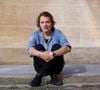 C'est à la recherche d'un cadre propice à l'écriture et guidé par un fantasme littéraire qu'il s'y est rendu la toute première fois.

Exclusif - Bénabar en rendez-vous avant le grand concert hommage au poète chanteur Claude Nougaro, à Toulouse, le 8 septembre 2024. 

© Frédéric Maligne/Bestimage