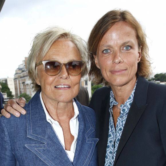 Et bien il n'en n'est rien 

Exclusif - Muriel Robin et Anne Le Nen - Soirée des comédiens de séries de France Télévision lors des Internationaux de France de Tennis de Roland Garros 2024 - Jour 10 à Paris. Le 4 Juin 2024. © Bertrand Rindoff Petroff / Bestimage