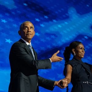 Barack Obama et sa femme Michelle Obama électrisent la foule lors de la Convention démocrate à Chicago, le 28/08/2024 @Backgrid USA / Bestimage