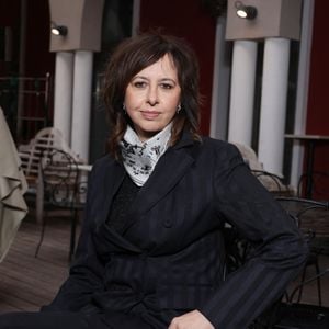 Les tourtereaux vivent aujourd'hui une idylle équilibrée loin du tumulte parisien, dans un cocon de tranquillité absolu en Normandie, là où tout a commencé pour eux. 

Exclusif - Rendez-vous avec Valérie Bonneton ("L'affaire Laura Stern") lors du 2ème Festival Creatvty 2025 des séries et créations audiovisuelles à Sète, le 14 novembre 2025.
© Denis Guignebourg / Bestimage