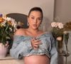 Le jeudi 4 juin 2026, Kelly Vedovelli a donné naissance à des jumelles prénommées Céleste et Esmée.

Kelly Vedovelli est enceinte de jumeaux.