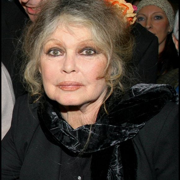 Archives - Brigitte Bardot . Noel des animaux de la S.P.A au palais des sports Marcel Cerdan. 10/12/2005 © Guillaume Gaffiot/Bestimage