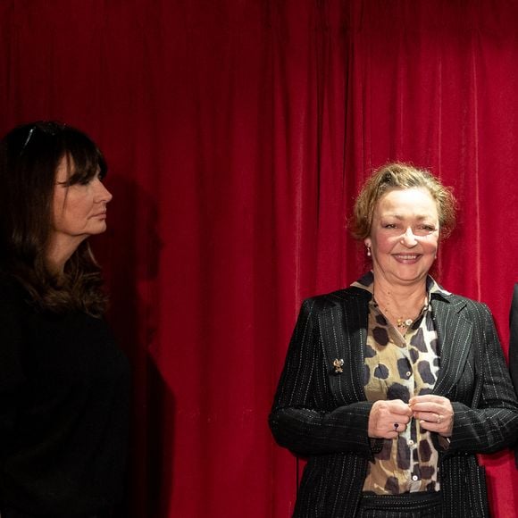 Claude Lelouch, Valerie Perrin, Catherine Frot, Philippe Davis lors de la cérémonie d'intronisation de A.Dussollier et C.Frot à l'académie Alphonse Allais au cabaret La Crémaillère 1900 à Paris le 26 janvier 2026

© Tiphaine Praud-Lebely / Bestimage