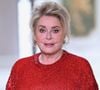 Férue de jardinage, elle a ainsi pu souffler loin au vert, loin de l'agitation parisienne, entourée de chats, d'un âne, de poules et de moutons...

Catherine Deneuve assiste au défilé Chanel Haute Couture automne-hiver 2026/2027 dans le cadre de la Fashion Week de Paris, le 7 juillet 2026 à Paris, en France. Photo de Franck Castel/Abaca